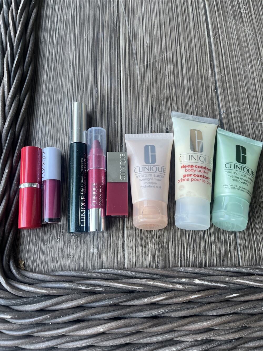 Lot of 8 CLINIQUE Products.
